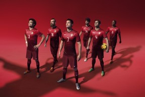 爱游戏注册送彩金 -足球赛场焦点！法国队对阵阿根廷队，冠军之争悬念重重，胜负难料